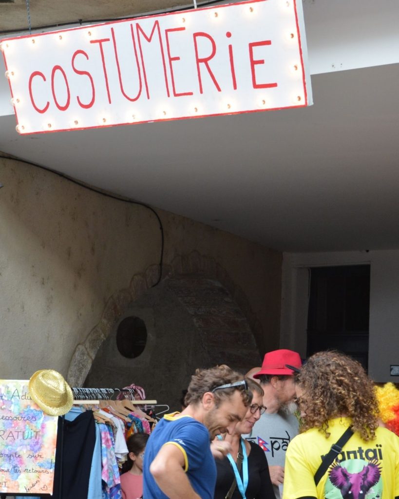 costumerie festive pour adulte