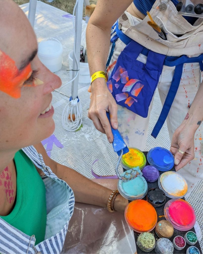 art de rue maquillage pour adulte peintre en batiment